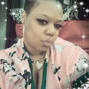 Meet your Posher, Latoya